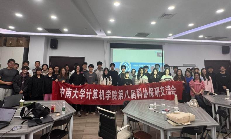 01b27e6d8c288d697e6a68a7b0a8d59b