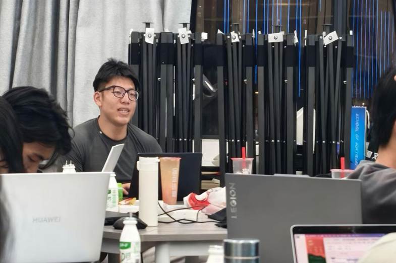 0154718828f7750d177b76a087b60f8f