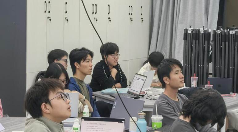 8b61ad7132e8d9a9dda1a8a9869a3314